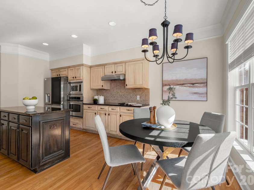 15211 Arleta Circle, Charlotte, NC 28277.  MLS# CAR4366823, YatesRealty ID 19596. 