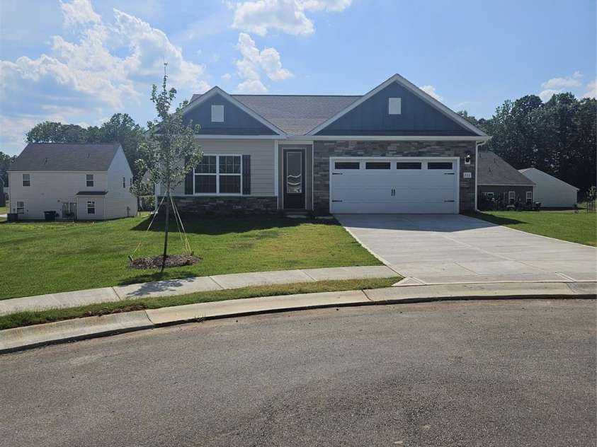 111 Sandypark Court, Troutman, NC 28166.  MLS# CAR4313915, YatesRealty ID 19597. 