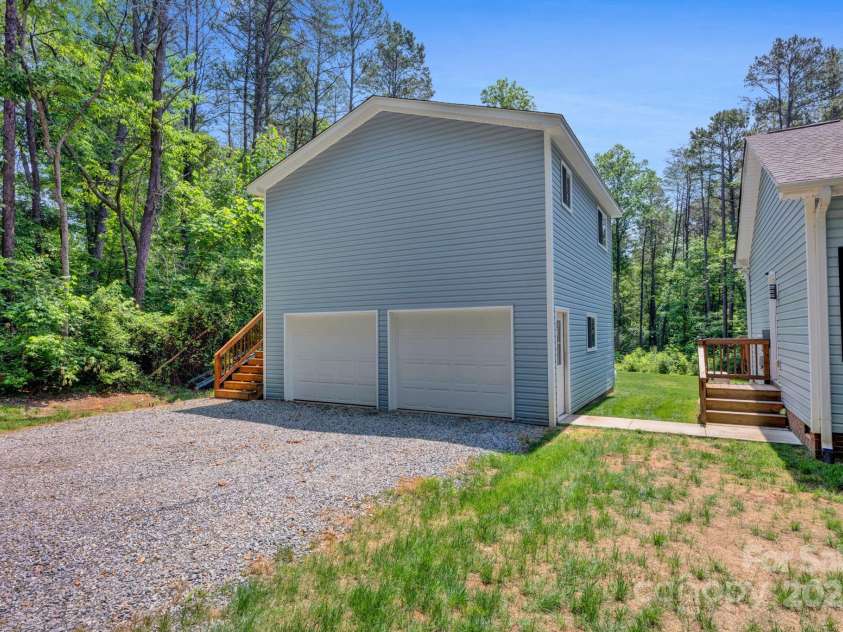 226 Stockwood Lane, Stanley, NC 28164.  MLS# CAR4264272, YatesRealty ID 19597. 