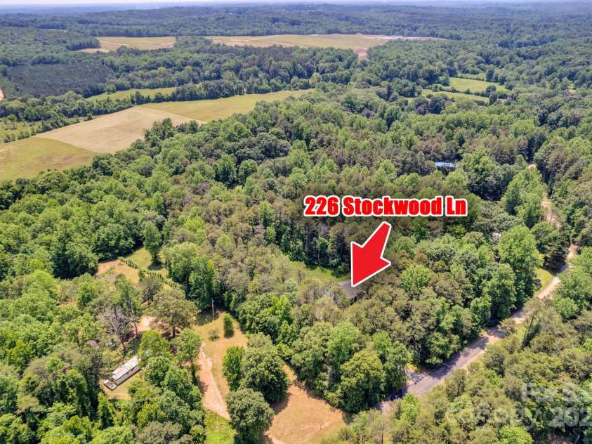 226 Stockwood Lane, Stanley, NC 28164.  MLS# CAR4264272, YatesRealty ID 19597. 