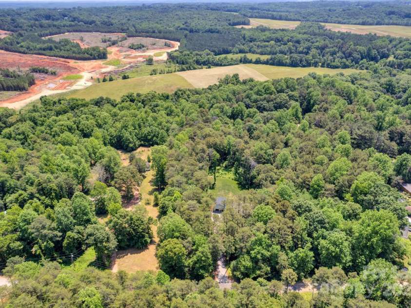 226 Stockwood Lane, Stanley, NC 28164.  MLS# CAR4264272, YatesRealty ID 19597. 