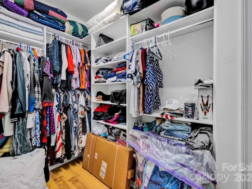 226 Stockwood Lane, Stanley, NC 28164.  MLS# CAR4264272, YatesRealty ID 19597. Primary Closet