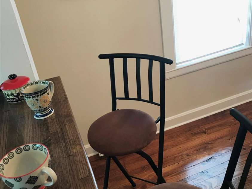 144 Macedonia Road, Asheville, NC 28804.  MLS# CAR4371686, YatesRealty ID 19598. Breakfast Bar