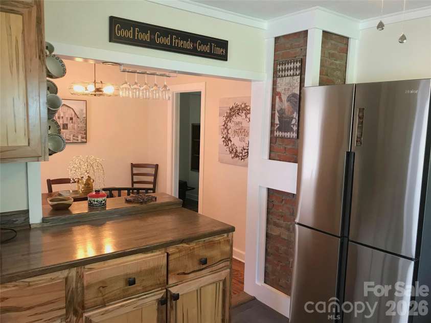 144 Macedonia Road, Asheville, NC 28804.  MLS# CAR4371686, YatesRealty ID 19598. Kitchen - Custom-made Hickory cabinets
