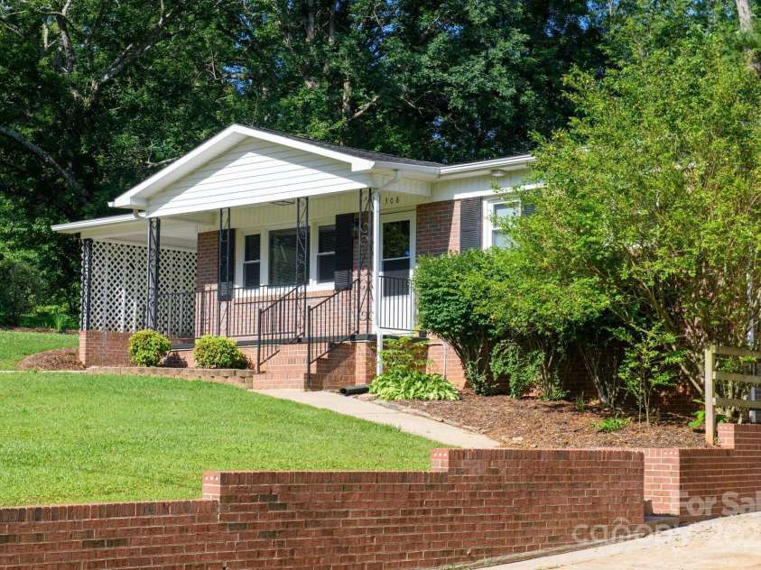 308 Maple Street, Hudson, NC 28638.  MLS# CAR4270195, YatesRealty ID 19598. 