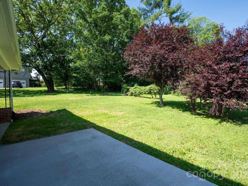 308 Maple Street, Hudson, NC 28638.  MLS# CAR4270195, YatesRealty ID 19598. 