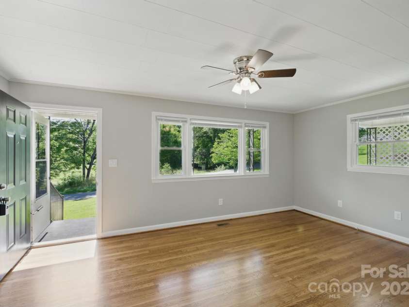 308 Maple Street, Hudson, NC 28638.  MLS# CAR4270195, YatesRealty ID 19598. 