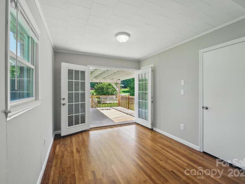 308 Maple Street, Hudson, NC 28638.  MLS# CAR4270195, YatesRealty ID 19598. 