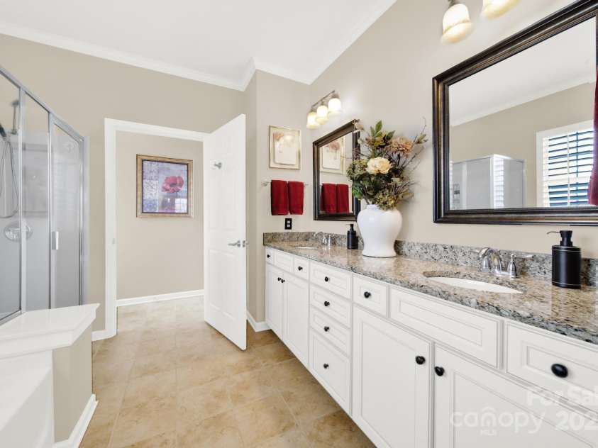 2018 Links View Drive, Fort Mill, SC 29707.  MLS# CAR4250766, YatesRealty ID 19599. 
