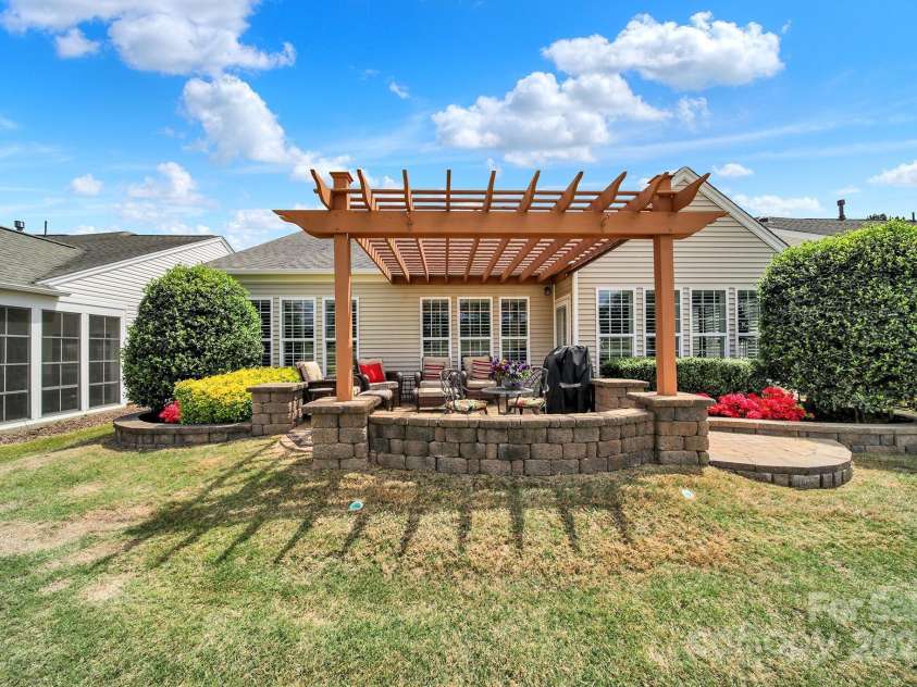2018 Links View Drive, Fort Mill, SC 29707.  MLS# CAR4250766, YatesRealty ID 19599. 