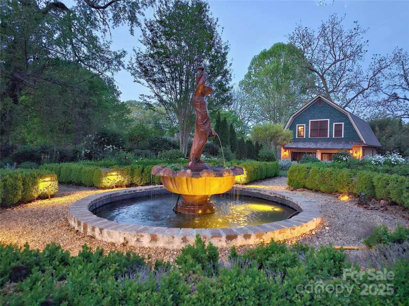 129 Woolsey Heights, Waynesville, NC 28786.  MLS# CAR4244585, YatesRealty ID 196. 