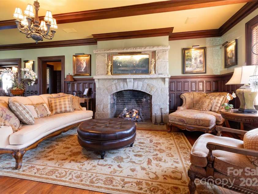 129 Woolsey Heights, Waynesville, NC 28786.  MLS# CAR4244585, YatesRealty ID 196. 