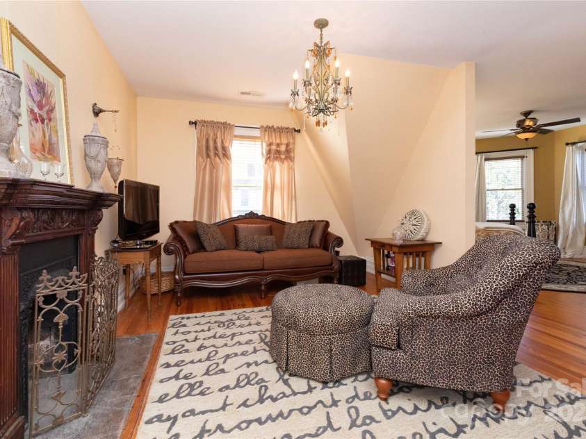 129 Woolsey Heights, Waynesville, NC 28786.  MLS# CAR4244585, YatesRealty ID 196. 