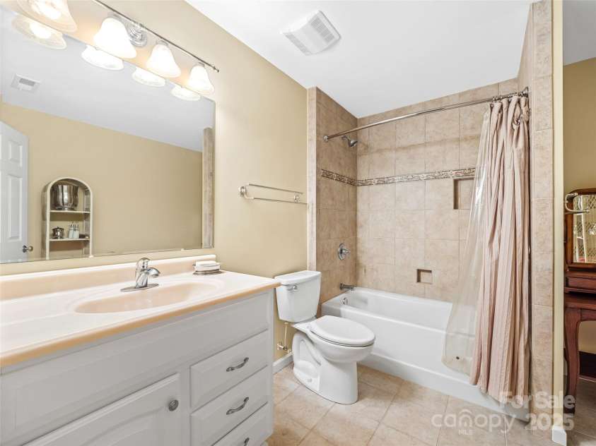 1341 Double Knob Drive, Arden, NC 28704.  MLS# CAR4312752, YatesRealty ID 196. 