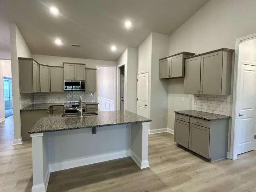 2913 Waterford Lane, Albemarle, NC 28001.  MLS# CAR4304424, YatesRealty ID 1960. 