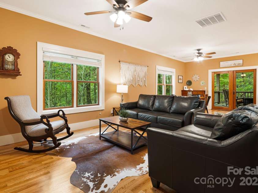 79 Slumber Lane, Sylva, NC 28779.  MLS# CAR4248266, YatesRealty ID 1960. 