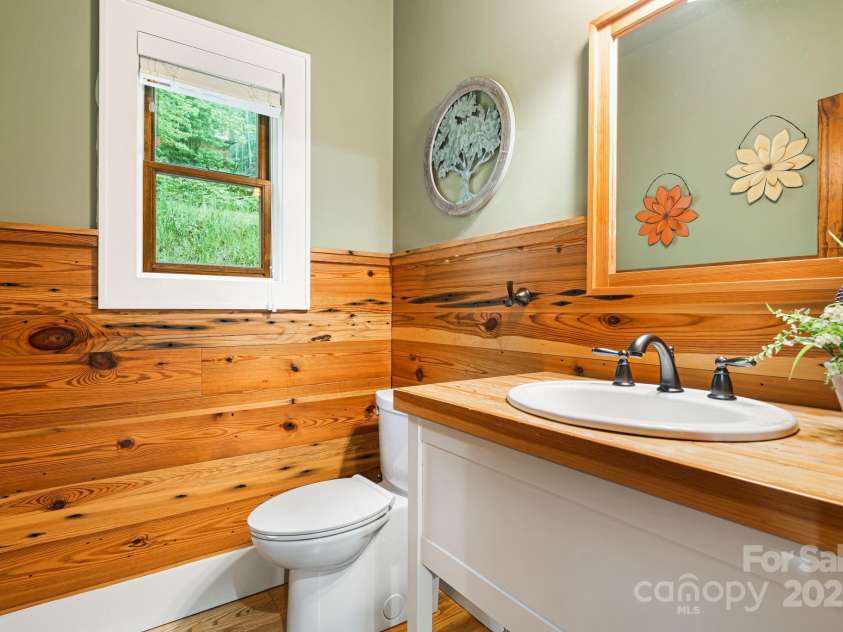 79 Slumber Lane, Sylva, NC 28779.  MLS# CAR4248266, YatesRealty ID 1960. 
