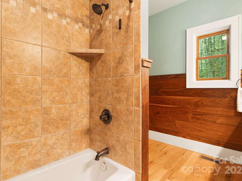 79 Slumber Lane, Sylva, NC 28779.  MLS# CAR4248266, YatesRealty ID 1960. 