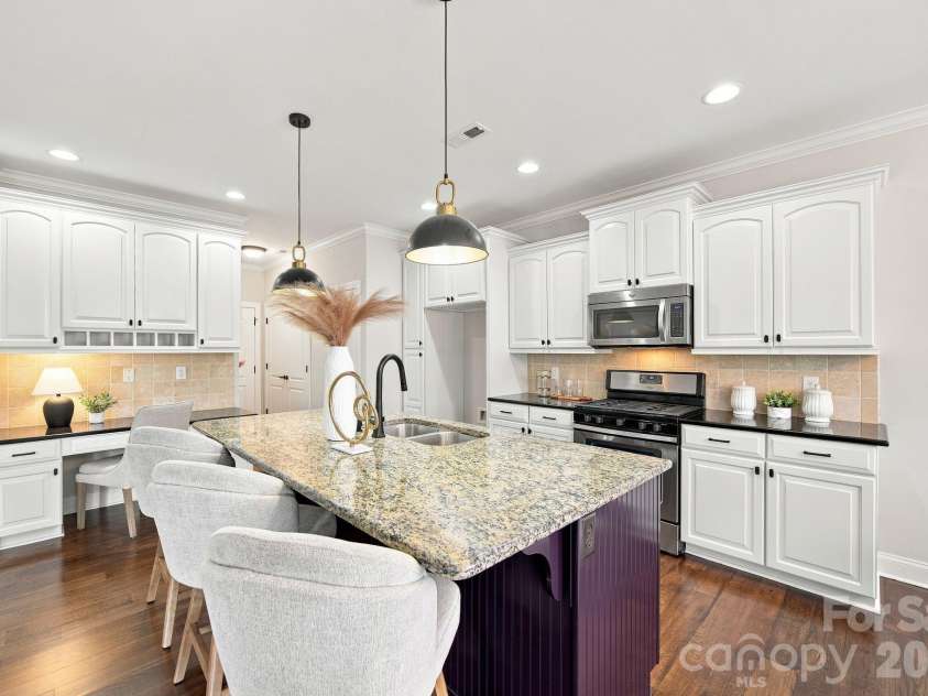 103 Webbed Foot Road, Mooresville, NC 28117.  MLS# CAR4417495, YatesRealty ID 19600. 