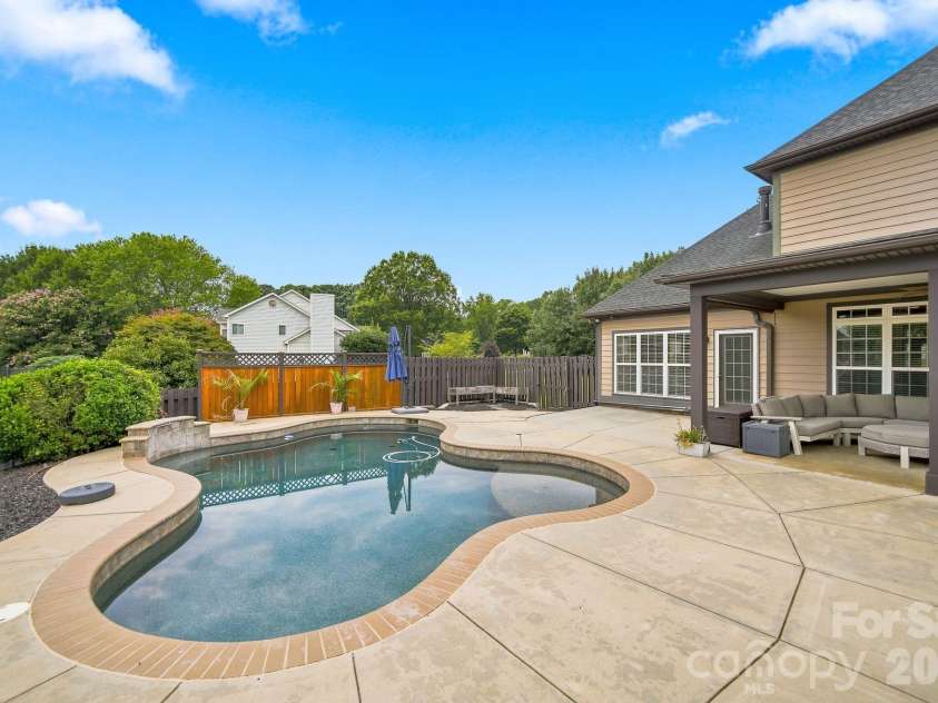 103 Webbed Foot Road, Mooresville, NC 28117.  MLS# CAR4417495, YatesRealty ID 19600. 