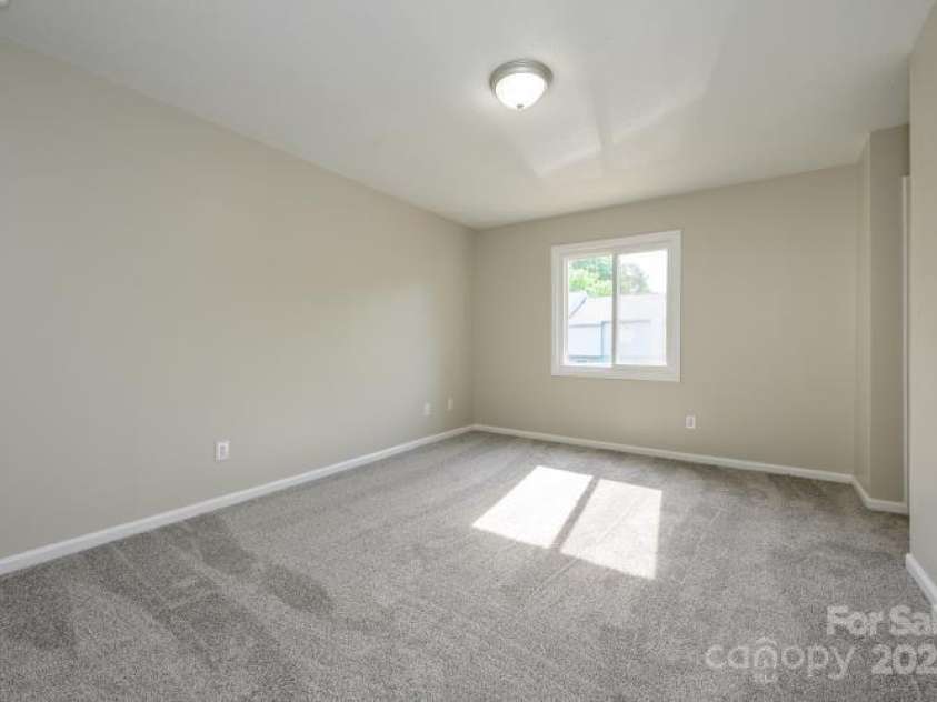 1905 Mereview Court, Charlotte, NC 28210.  MLS# CAR4255607, YatesRealty ID 19600. 