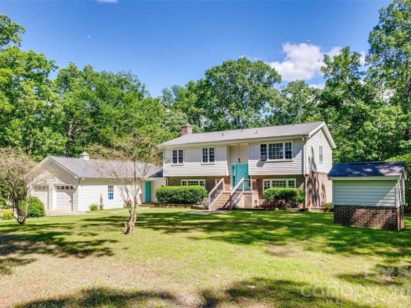 679 Fairforest Road, Chester, SC 29706.  MLS# CAR4373763, YatesRealty ID 19601. 