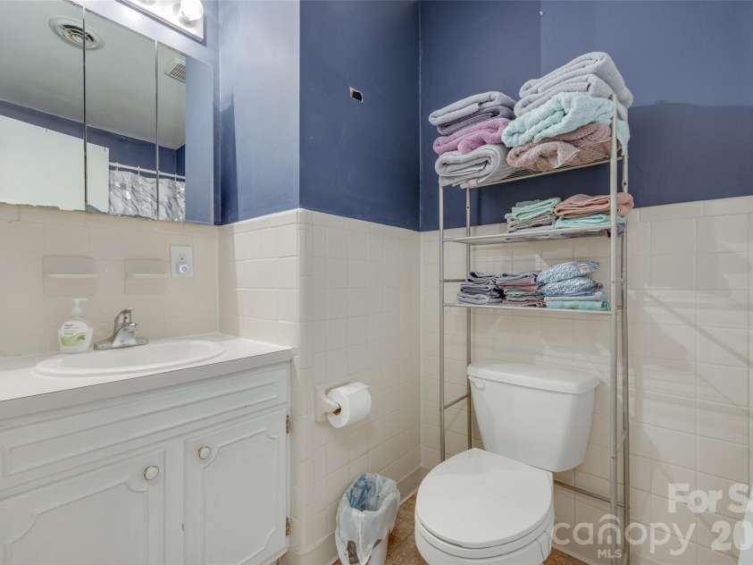 679 Fairforest Road, Chester, SC 29706.  MLS# CAR4373763, YatesRealty ID 19601. 