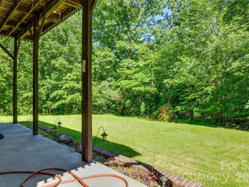 679 Fairforest Road, Chester, SC 29706.  MLS# CAR4373763, YatesRealty ID 19601. 