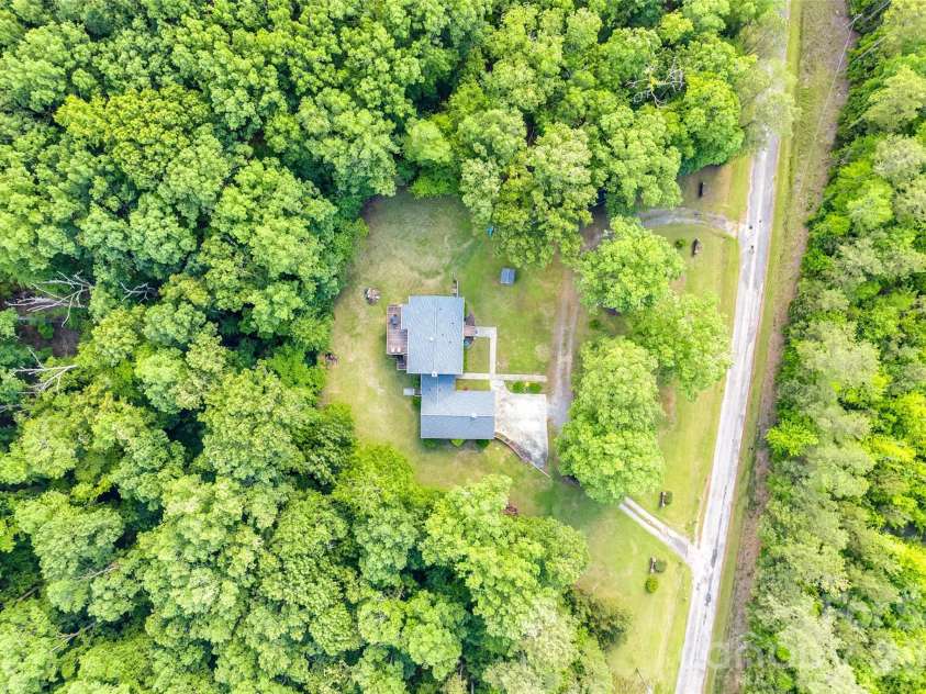 679 Fairforest Road, Chester, SC 29706.  MLS# CAR4373763, YatesRealty ID 19601. 
