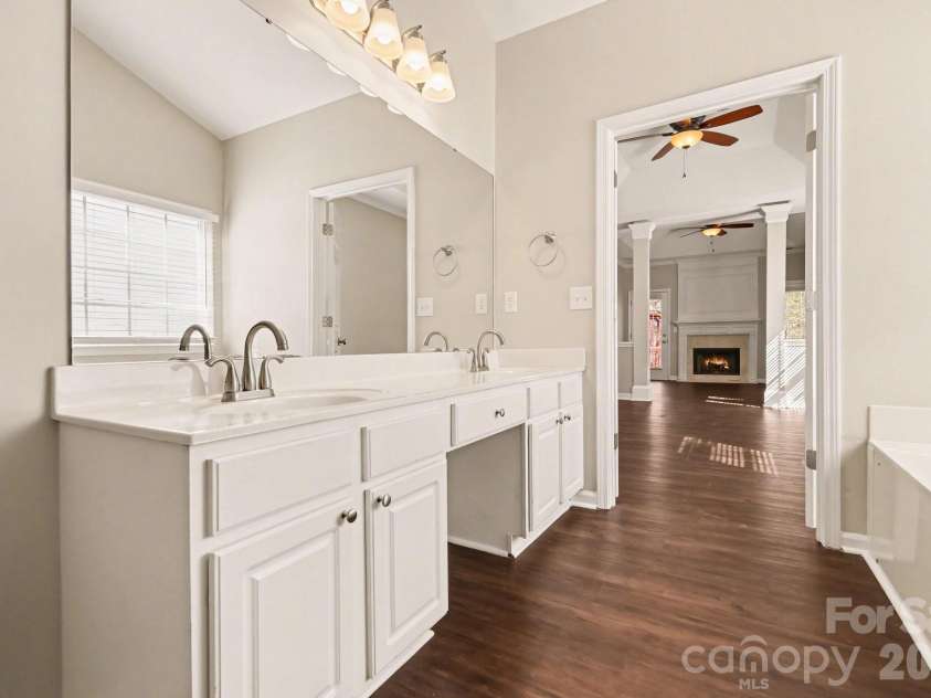 3629 Arklow Road, Charlotte, NC 28269.  MLS# CAR4357014, YatesRealty ID 19602. 