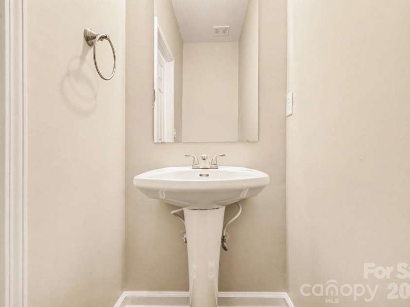 3629 Arklow Road, Charlotte, NC 28269.  MLS# CAR4357014, YatesRealty ID 19602. 