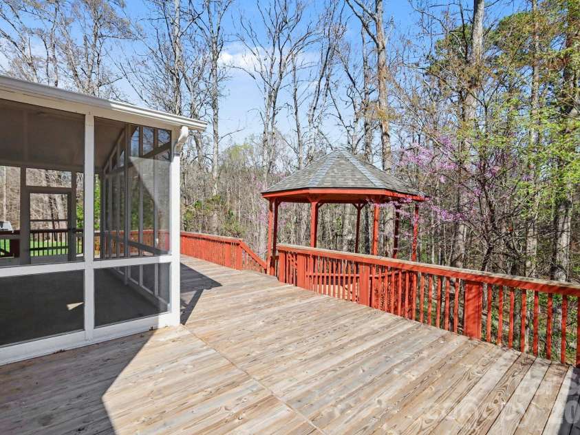 3629 Arklow Road, Charlotte, NC 28269.  MLS# CAR4357014, YatesRealty ID 19602. 