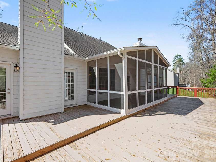 3629 Arklow Road, Charlotte, NC 28269.  MLS# CAR4357014, YatesRealty ID 19602. 