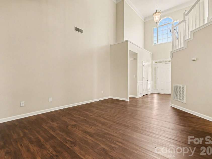 3629 Arklow Road, Charlotte, NC 28269.  MLS# CAR4357014, YatesRealty ID 19602. 