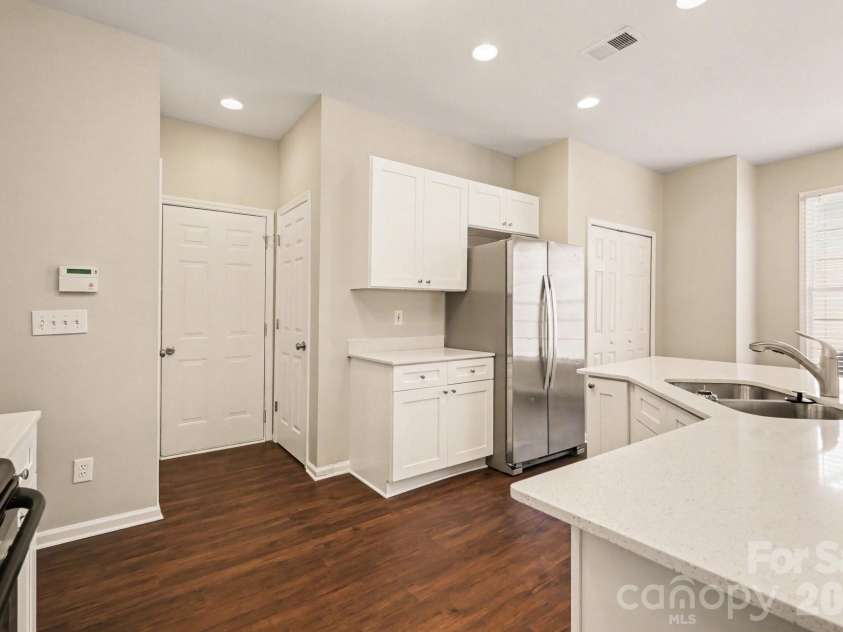 3629 Arklow Road, Charlotte, NC 28269.  MLS# CAR4357014, YatesRealty ID 19602. 