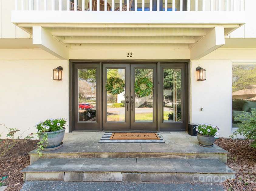 22 Honeysuckle Lane, Clover, SC 29710.  MLS# CAR4266746, YatesRealty ID 19603. 