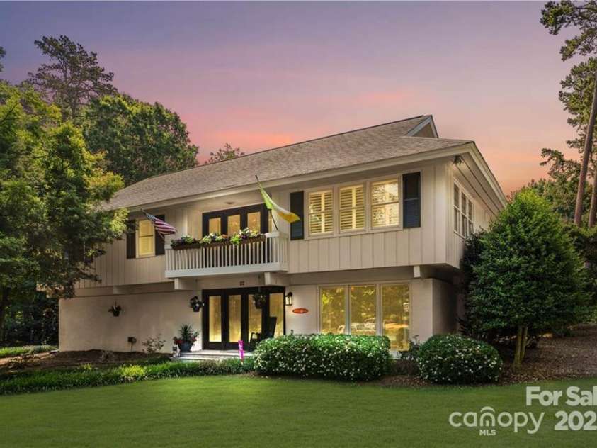 22 Honeysuckle Lane, Clover, SC 29710.  MLS# CAR4266746, YatesRealty ID 19603. 