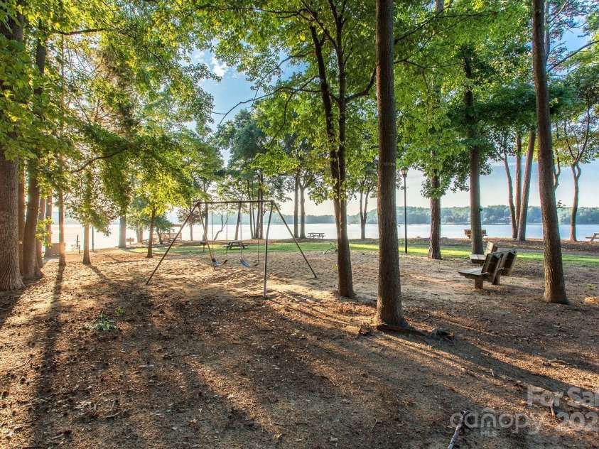 22 Honeysuckle Lane, Clover, SC 29710.  MLS# CAR4266746, YatesRealty ID 19603. 