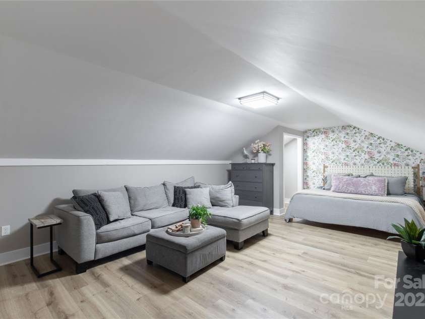 22 Honeysuckle Lane, Clover, SC 29710.  MLS# CAR4266746, YatesRealty ID 19603. Bonus room