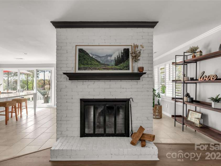 22 Honeysuckle Lane, Clover, SC 29710.  MLS# CAR4266746, YatesRealty ID 19603. Upper level