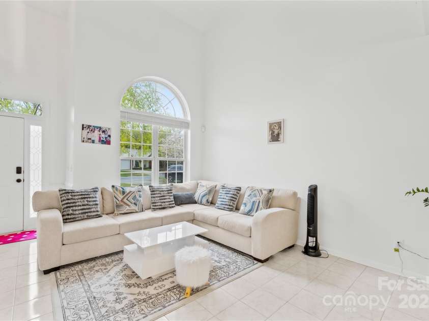 13521 Michael Lynn Road, Charlotte, NC 28278.  MLS# CAR4240355, YatesRealty ID 19604. 