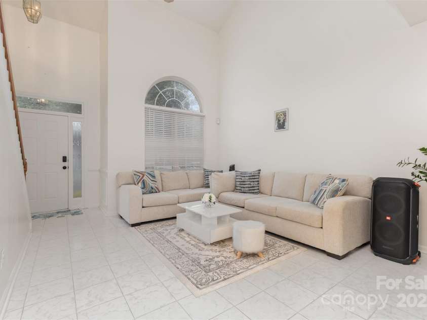 13521 Michael Lynn Road, Charlotte, NC 28278.  MLS# CAR4304720, YatesRealty ID 19604. 