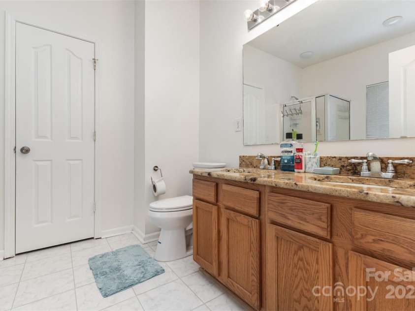 13521 Michael Lynn Road, Charlotte, NC 28278.  MLS# CAR4304720, YatesRealty ID 19604. 