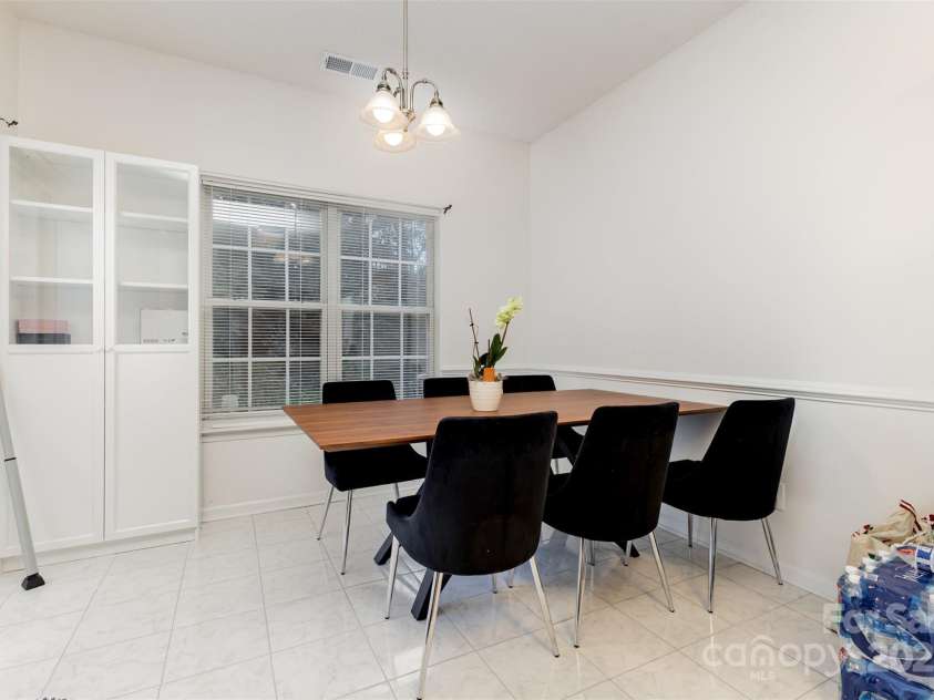 13521 Michael Lynn Road, Charlotte, NC 28278.  MLS# CAR4304720, YatesRealty ID 19604. 