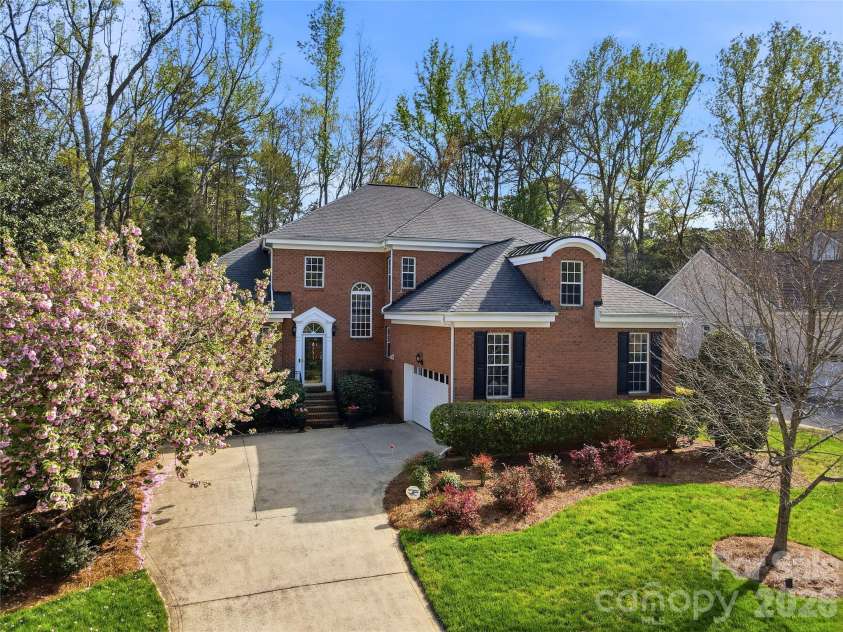 9212 Fairchild Lane, Charlotte, NC 28277.  MLS# CAR4340638, YatesRealty ID 19604. 