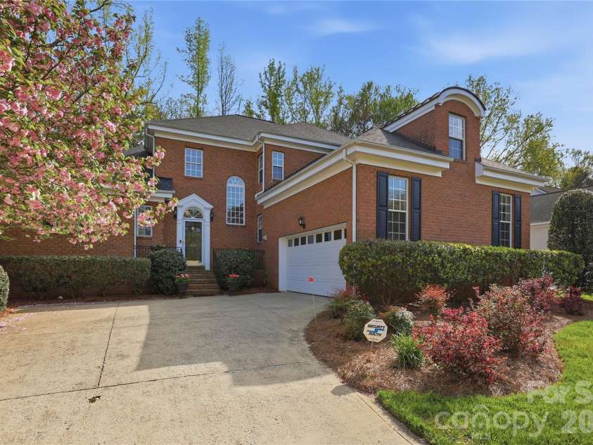 9212 Fairchild Lane, Charlotte, NC 28277.  MLS# CAR4340638, YatesRealty ID 19604. 