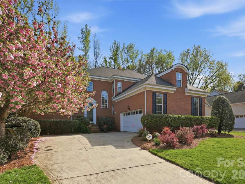 9212 Fairchild Lane, Charlotte, NC 28277.  MLS# CAR4340638, YatesRealty ID 19604. 