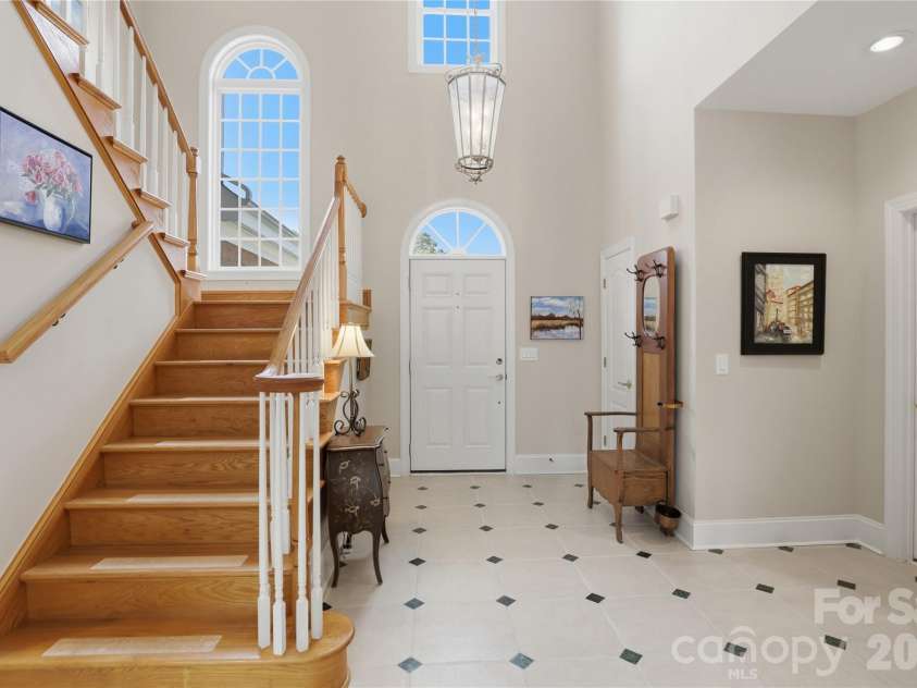 9212 Fairchild Lane, Charlotte, NC 28277.  MLS# CAR4340638, YatesRealty ID 19604. 