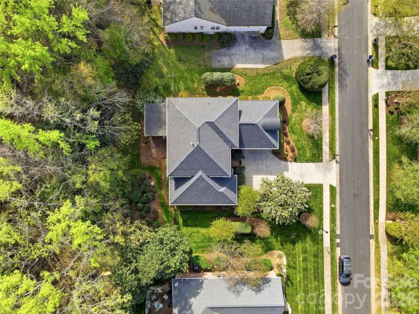 9212 Fairchild Lane, Charlotte, NC 28277.  MLS# CAR4340638, YatesRealty ID 19604. 