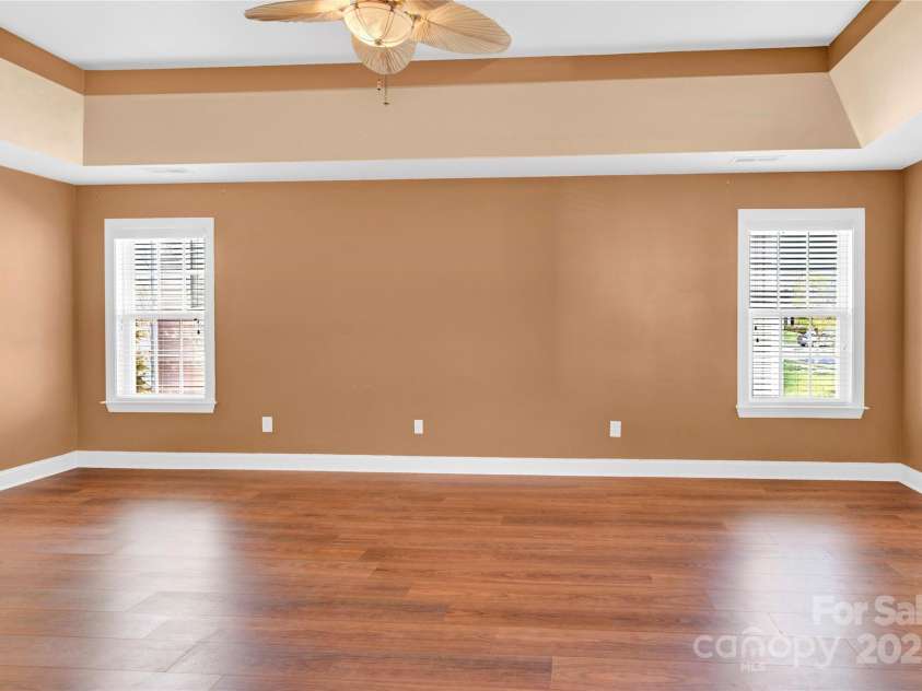 2275 Laurens Drive, Concord, NC 28027.  MLS# CAR4270205, YatesRealty ID 19605. 